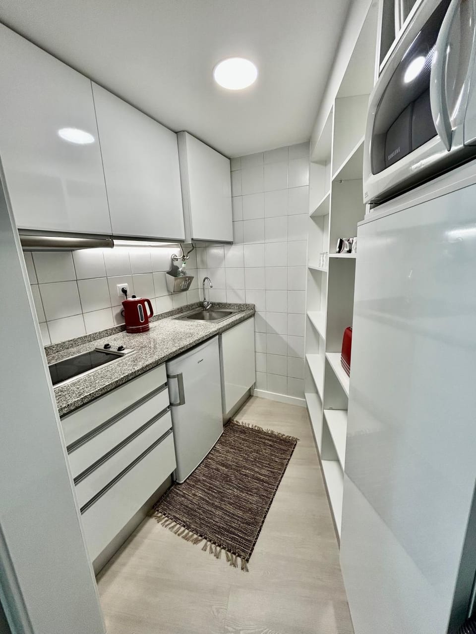 Kitchen or kitchenette, stove