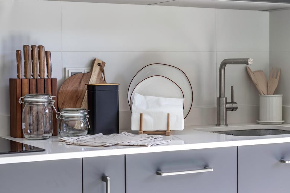Kitchen or kitchenette