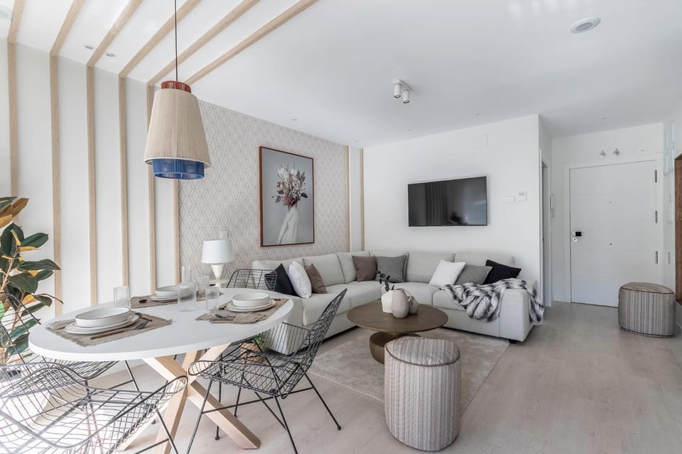 TV and multimedia, Living room, Dining area
