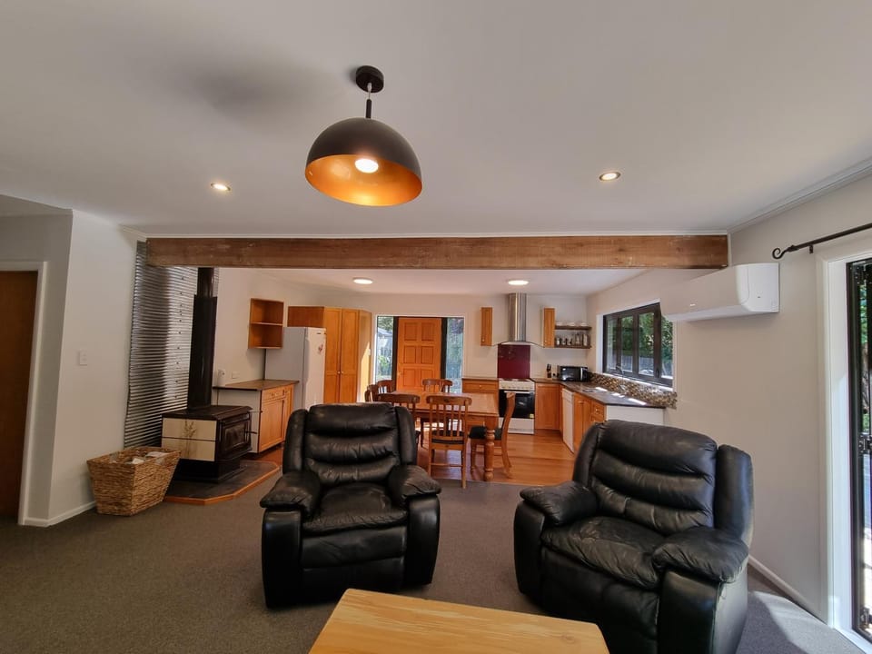 20 Scarborough Terrace House in Hanmer Springs