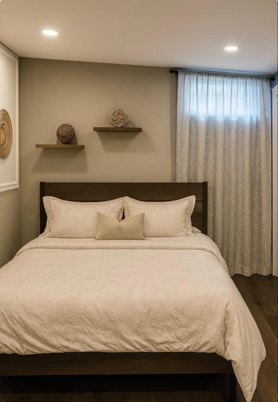 VandaRose Apartment in Waterloo