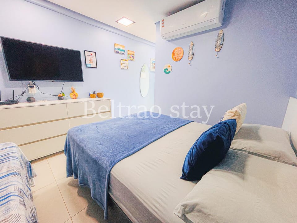Bed, Living room, Photo of the whole room, Bedroom, air conditioner