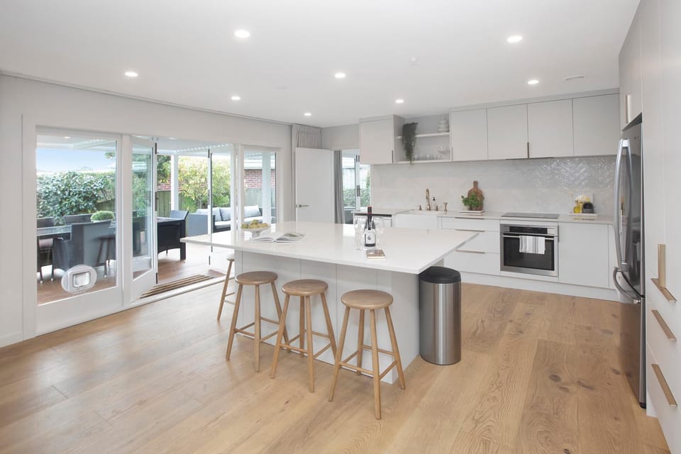 Kitchen or kitchenette, dishwasher, minibar, pet friendly, stove, toaster