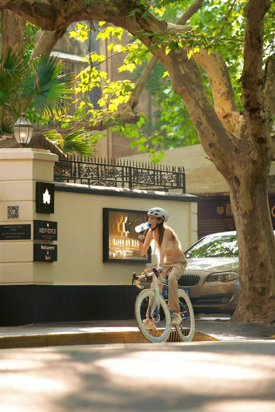 Dayin International Youth Hotel-Near Xinhua Road -Jiaotong University -Free Laundry Luggage Storage -24H Front Desk-English Service Hotel in Shanghai