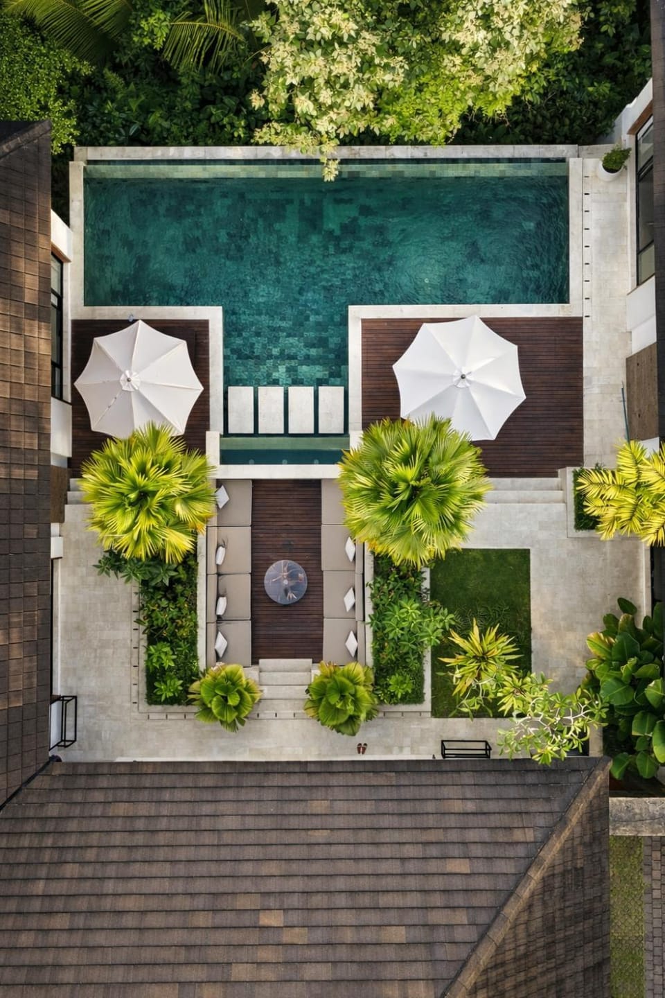 Property building, Swimming pool
