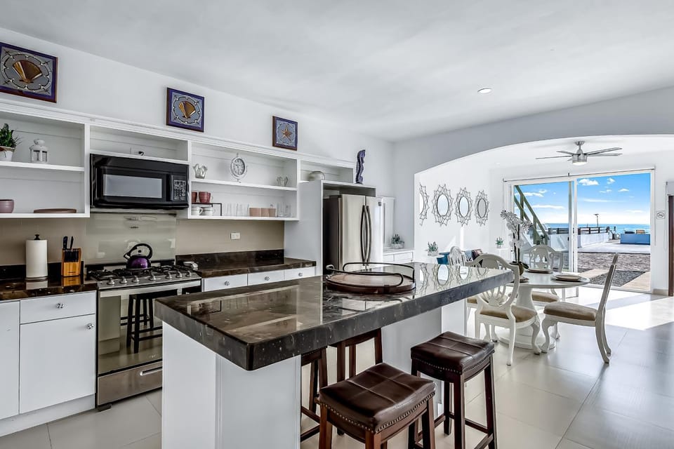 Kitchen or kitchenette, kitchen
