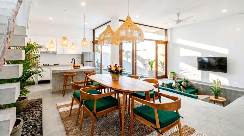 TV and multimedia, Kitchen or kitchenette, Living room, Seating area, Dining area