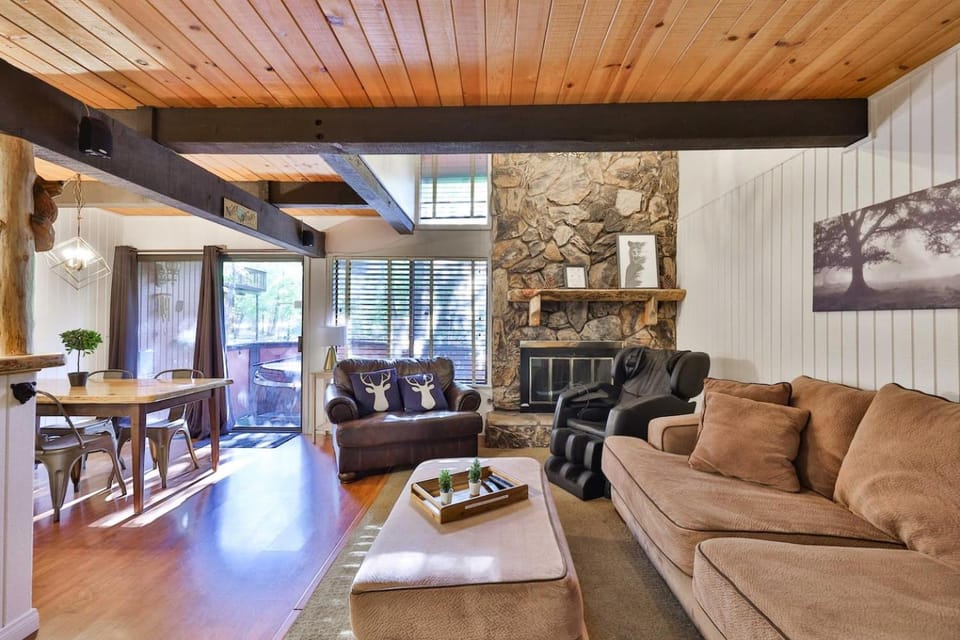 Steps to Lift Private Spa, BBQ & Massage Chair House in Big Bear