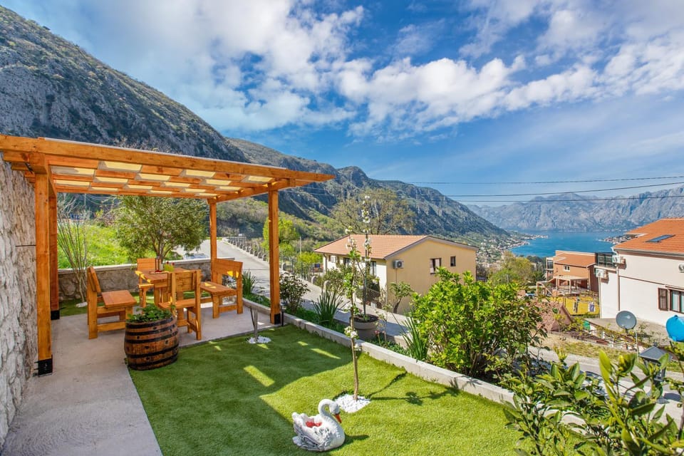 Apartment Petar 1 Apartment in Kotor Municipality