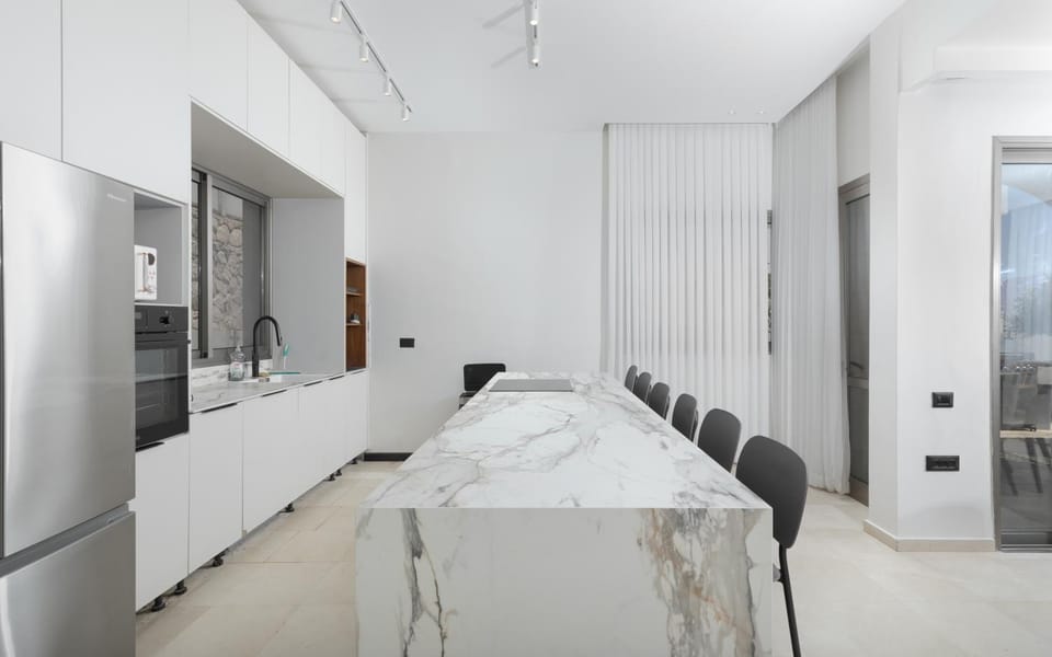 Kitchen or kitchenette, hair dresser