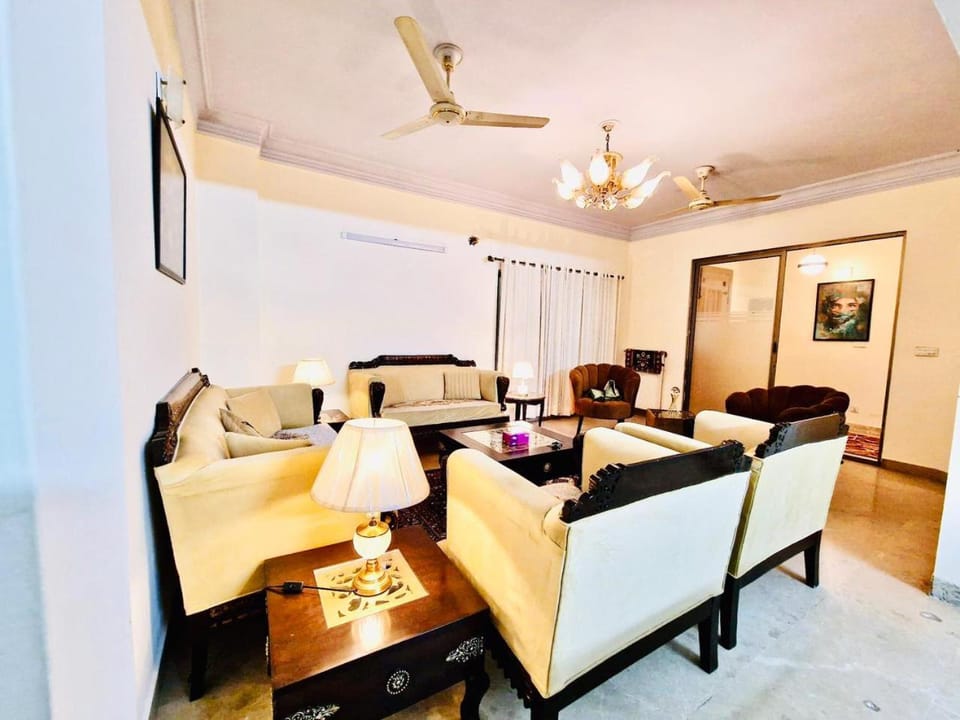 Family Apart ISB F-11 #5 Apartment in Islamabad