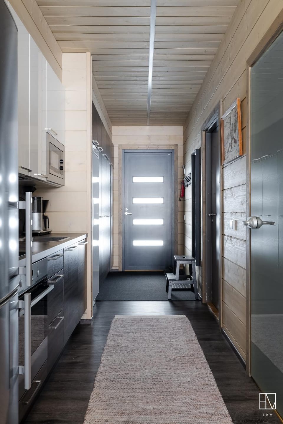 Kitchen or kitchenette, oven, stove