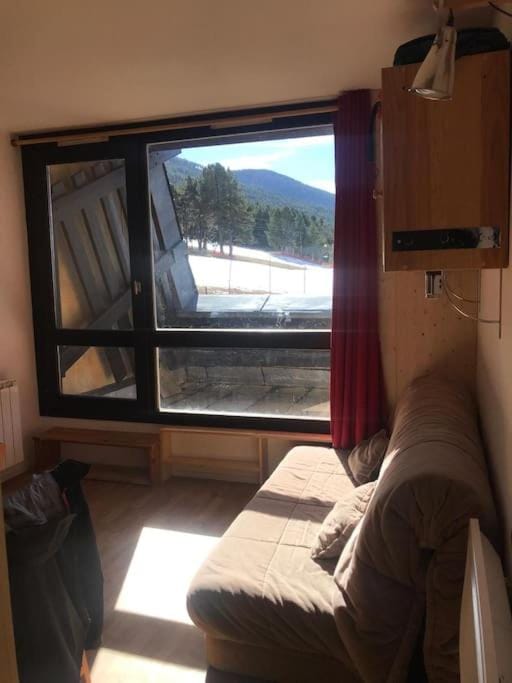 Natural landscape, Living room, Mountain view