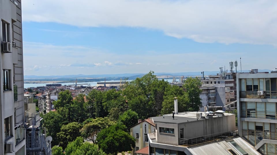 Luxury Sea Sunset Deluxe Apartment Apartment in Burgas