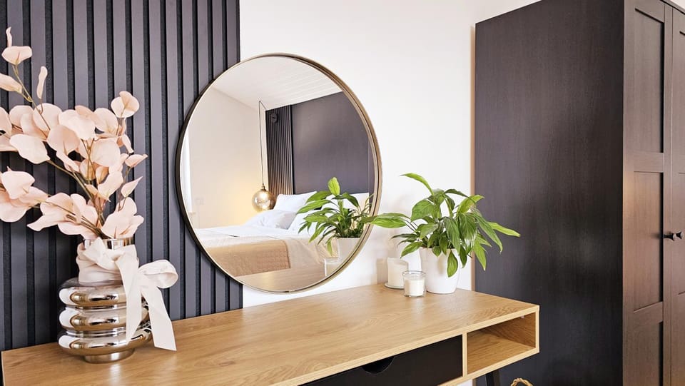 Decorative detail, wardrobe