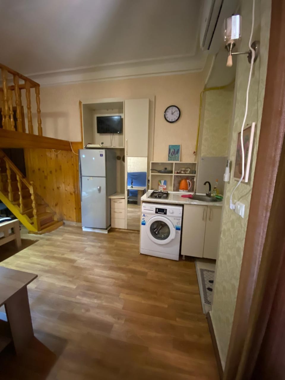 laundry, kitchen