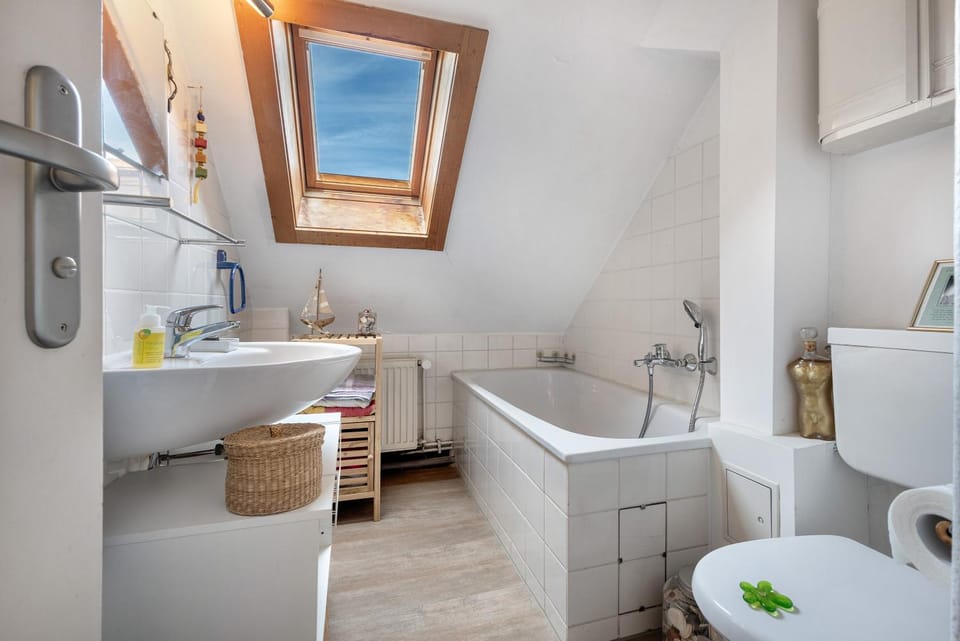 Property building, Bathroom, Living room