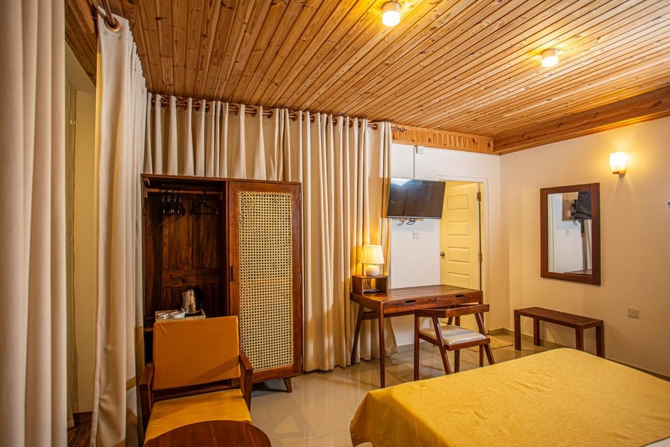 Living room, Seating area, Bedroom
