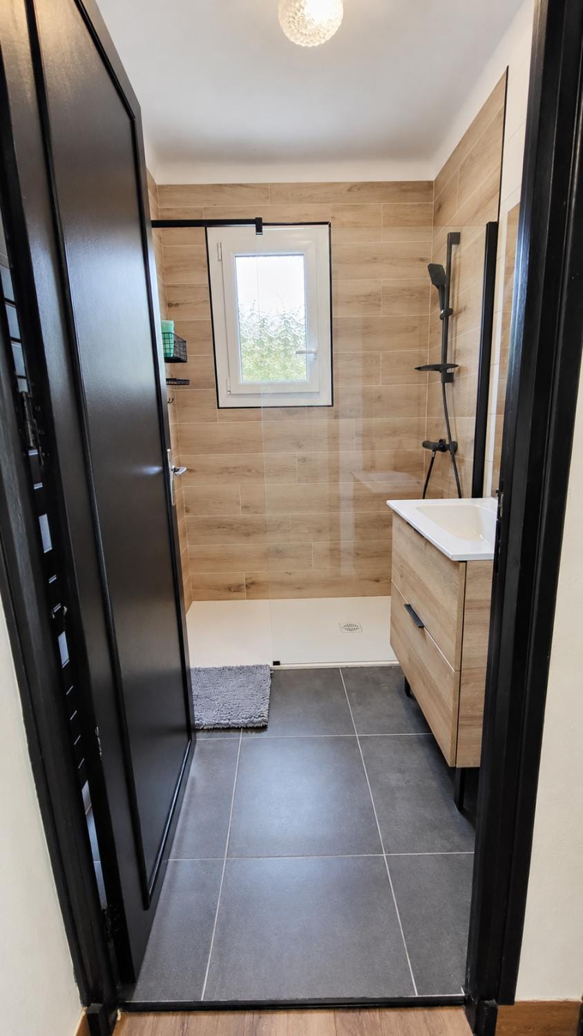 Shower, Bathroom