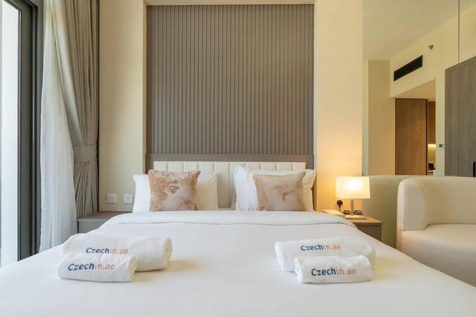 Modern Studio in Laya Heights, Pool & Gym Access Apartment in Dubai