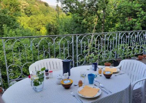 Balcony/Terrace, Garden view