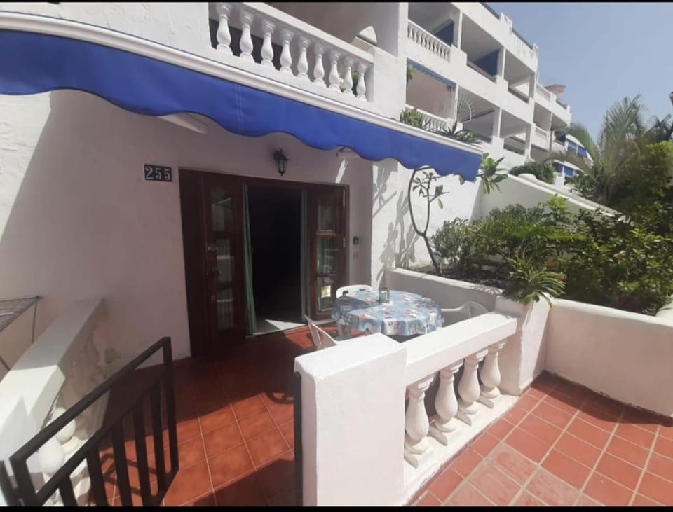 Apartment In Los Cristianos with pool in Port Royal Apartment in Los Cristianos