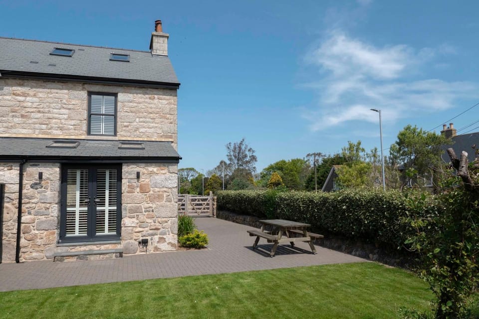 Chy An Gweal Farm Cottage House in England