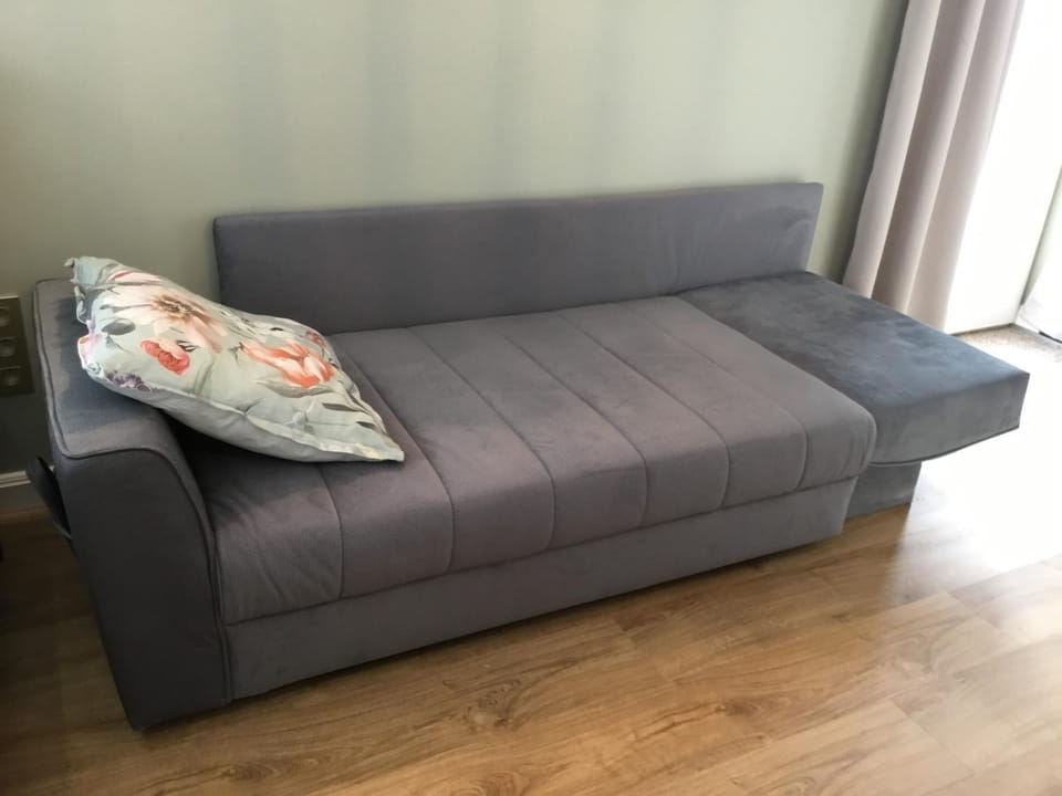 Gezellige studio met terras en gratis parking Apartment in Flanders