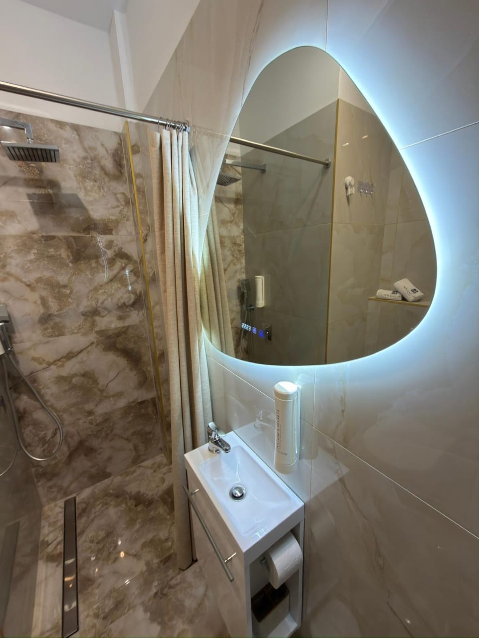 NOVA LUXURY DESIGN Bed and Breakfast in City of Zagreb