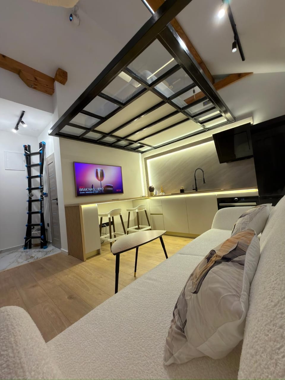 NOVA LUXURY DESIGN Bed and Breakfast in City of Zagreb