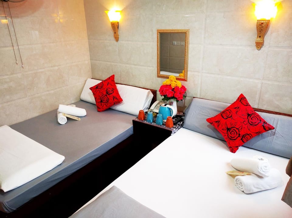 Other, Photo of the whole room, Decorative detail, Bedroom