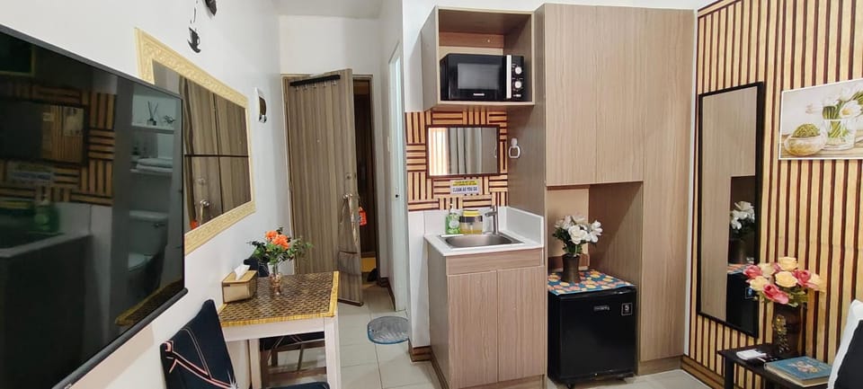 JJMC HOMESTAY 32 With Netflix and Unli Wifi Apartment in Mandaluyong