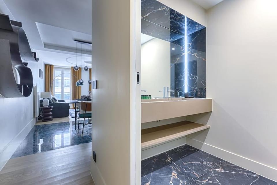 Prestige Luxury Flat 2BR 6P - Champ-Elysées Apartment in Paris