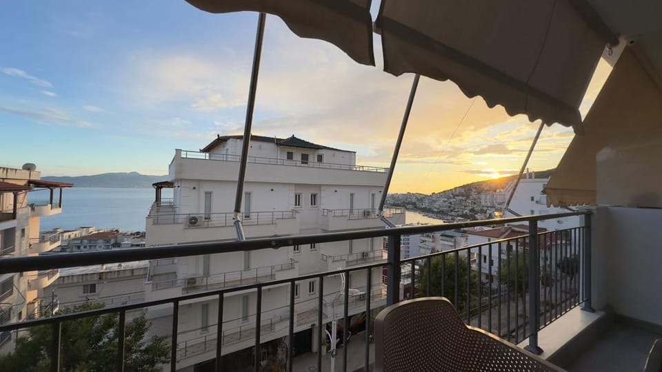 Natural landscape, Balcony/Terrace, Sea view