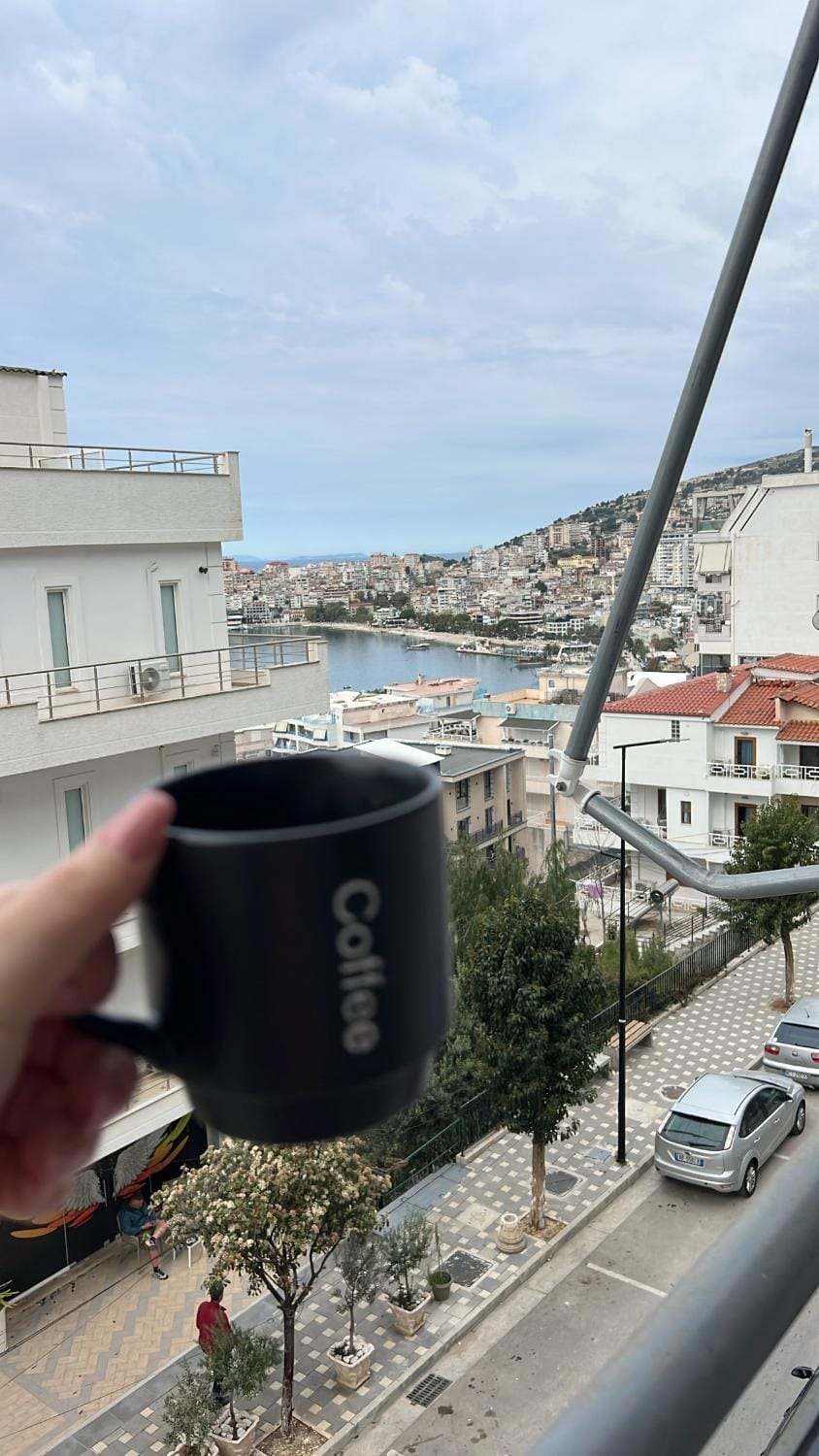Property building, Day, Neighbourhood, Coffee/tea facilities, View (from property/room), Balcony/Terrace, City view, Sea view