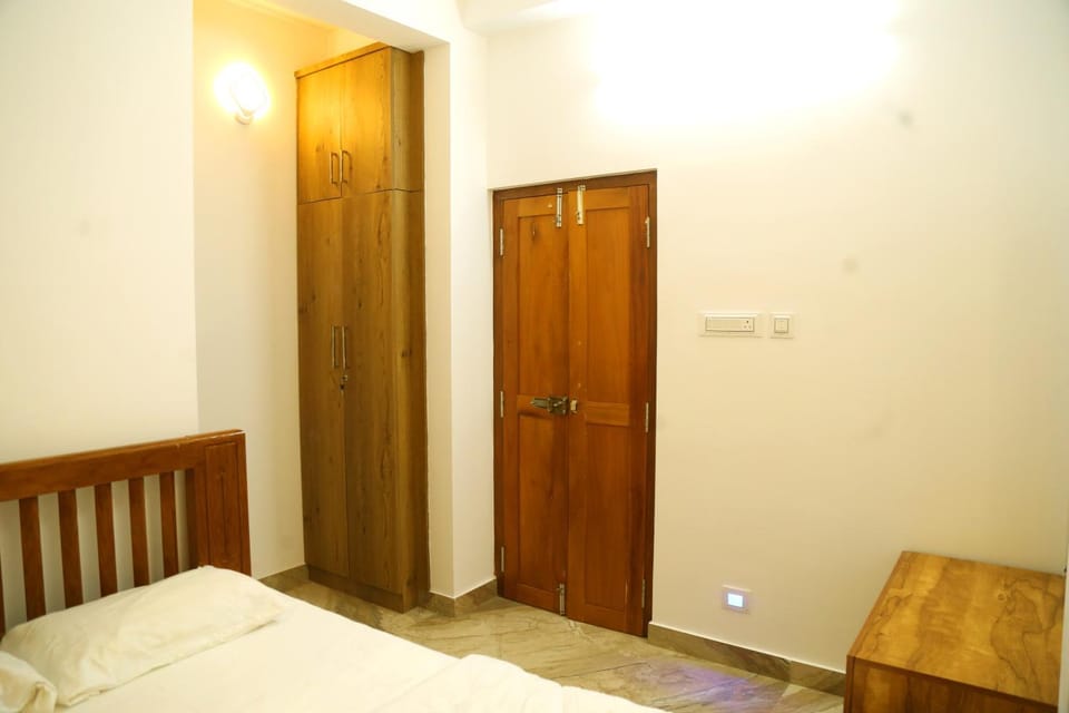 Shoreline Apartment in Kozhikode