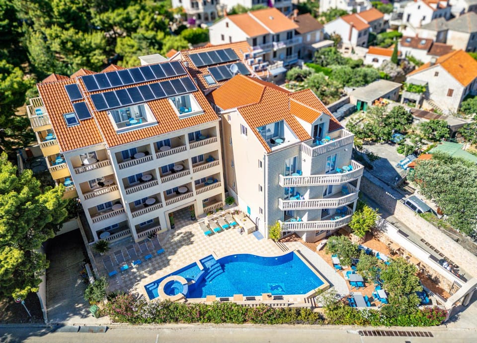 Property building, Day, Bird's eye view, Swimming pool