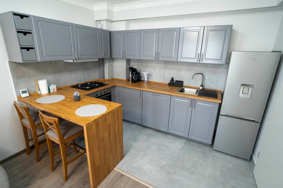 Coffee/tea facilities, Kitchen or kitchenette, Dining area, dishwasher, oven, pet friendly, stove