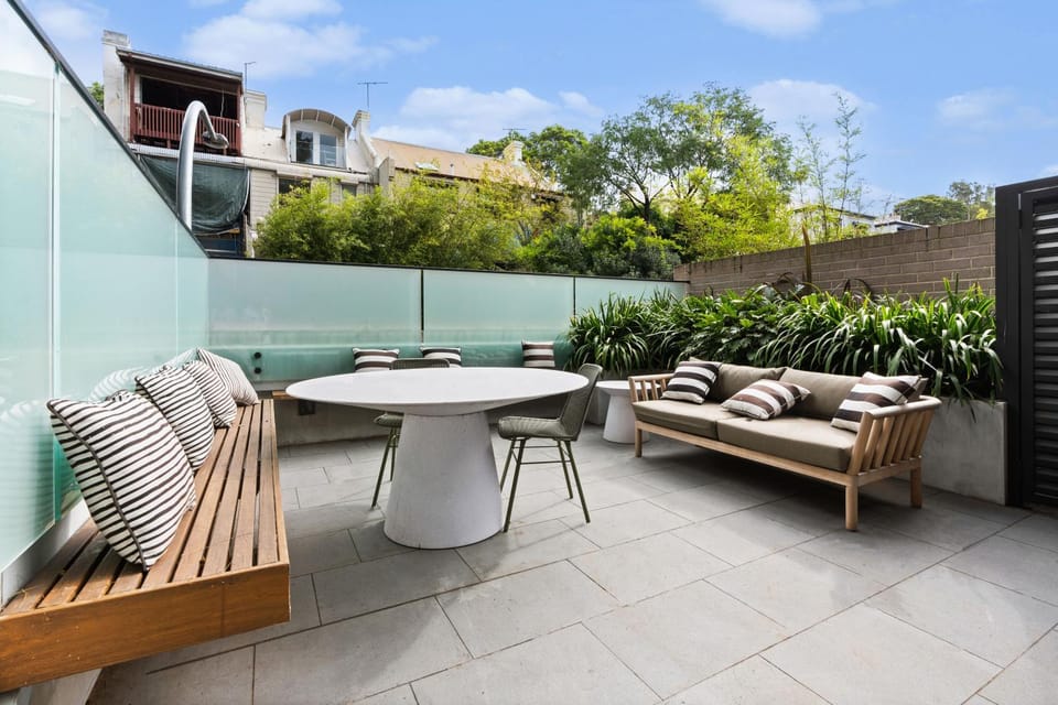 Balcony/Terrace, Seating area, Garden view
