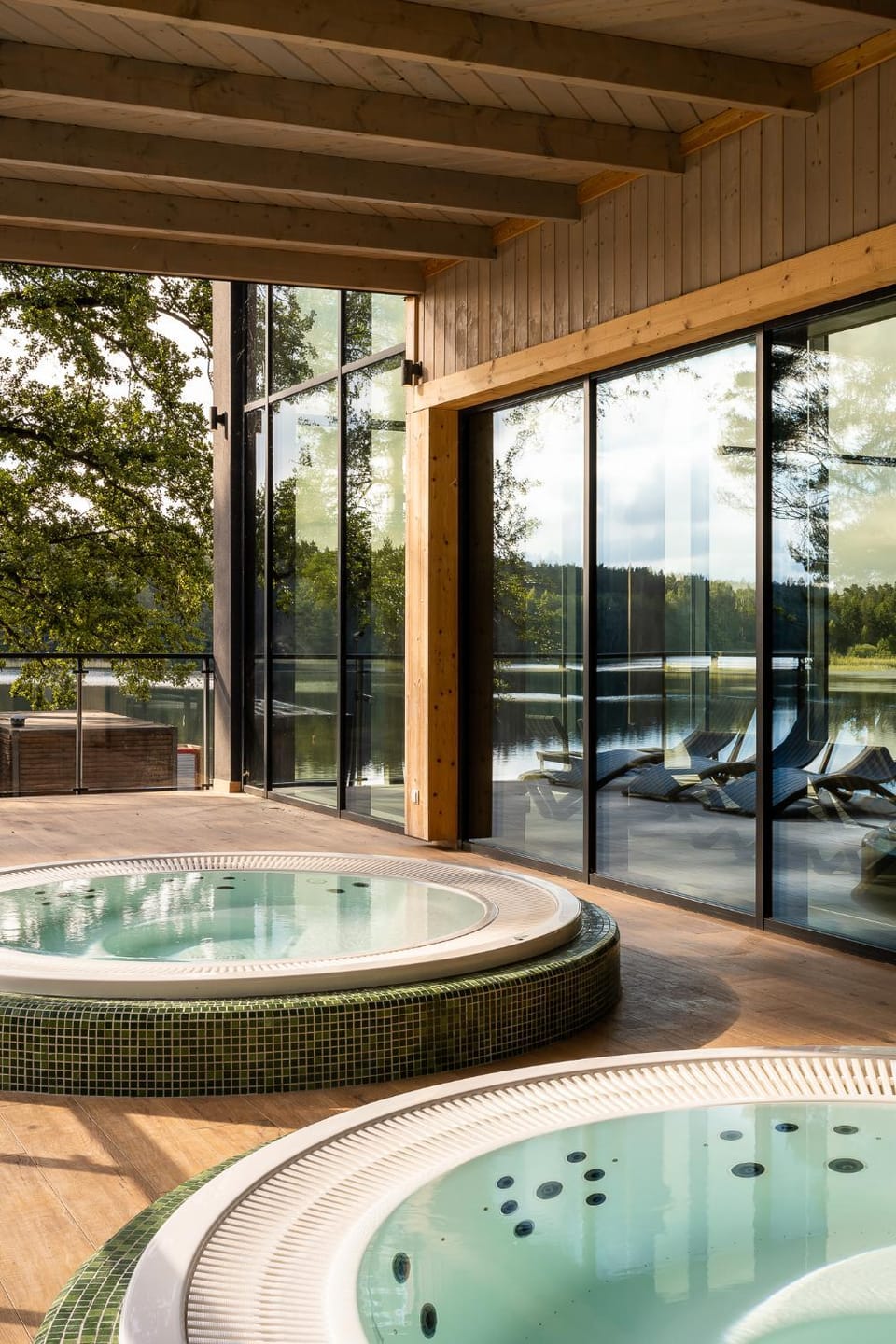 Swimming pool