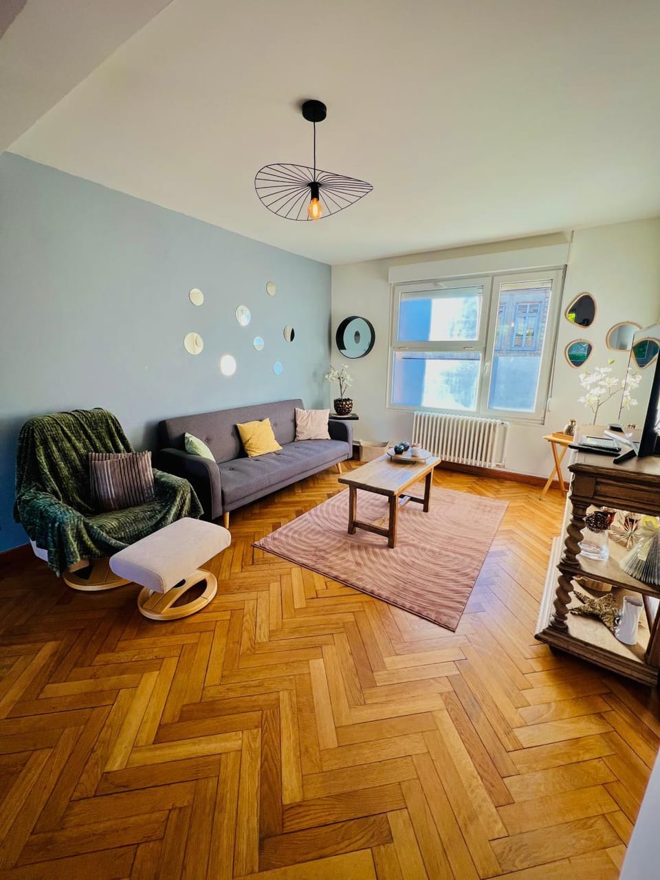 Centre ville 2 chambres 4 voyageurs Tarif long séjour Apartment in Valenciennes