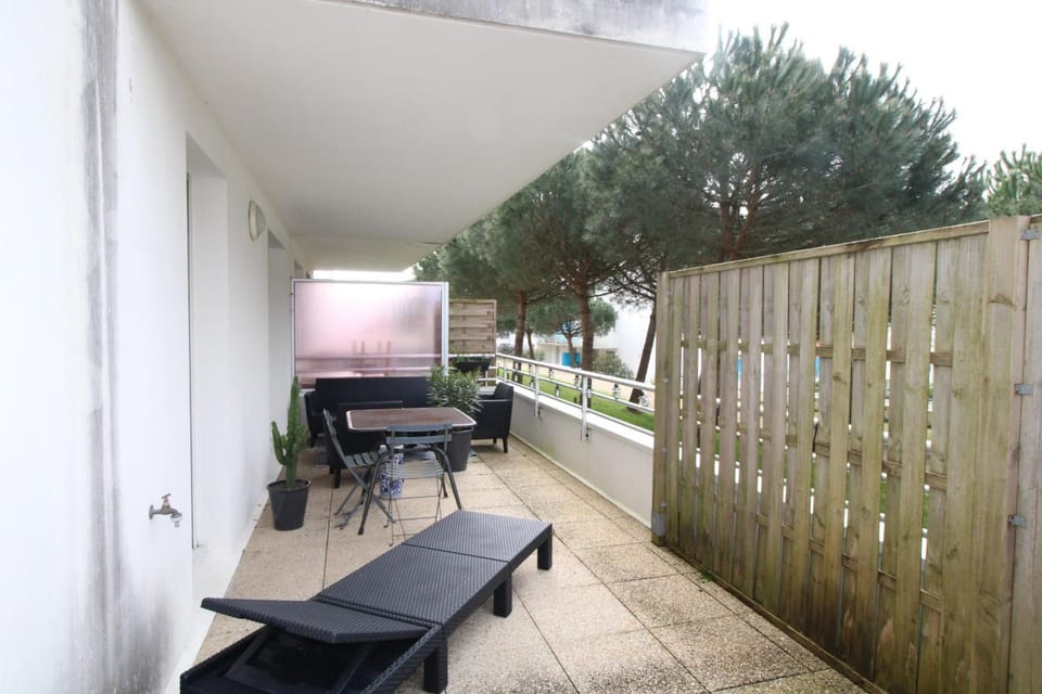 Balcony/Terrace, Garden view