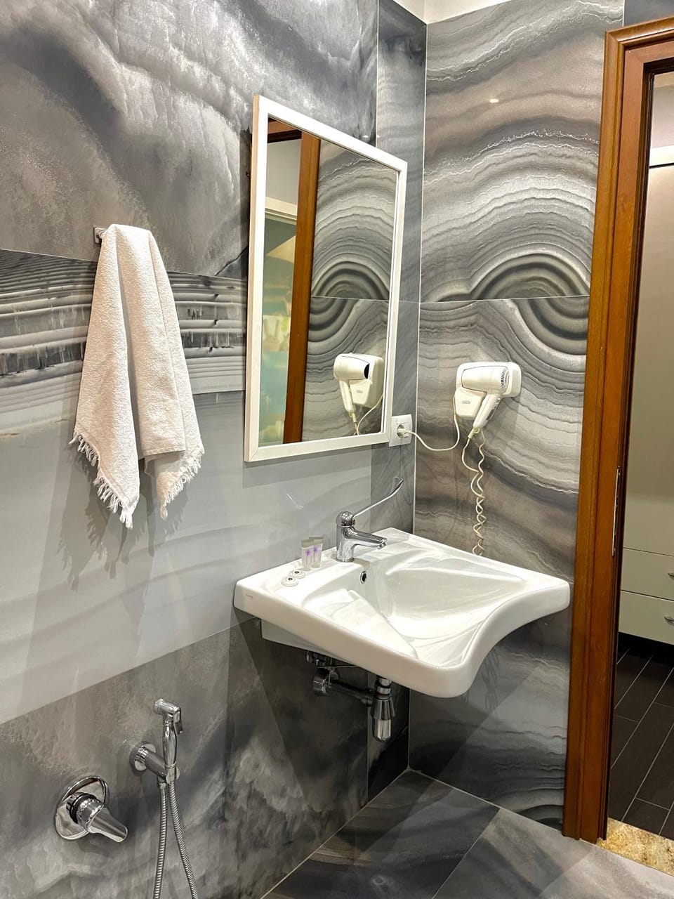 Imperium Hotel Hotel in Tirana