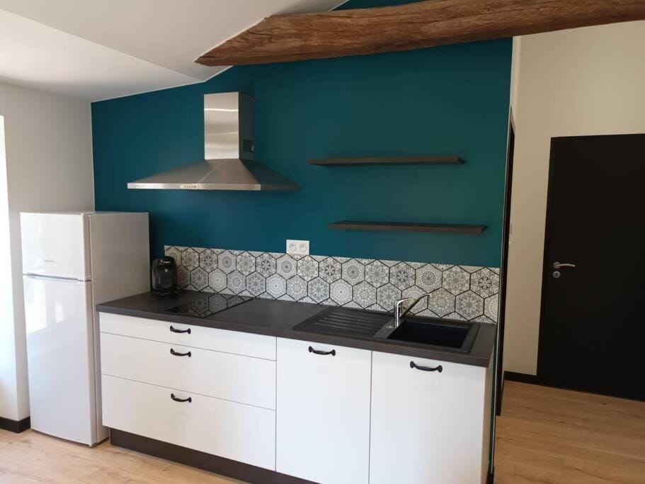 Charmant logement atypique et calme Apartment in Pays de la Loire