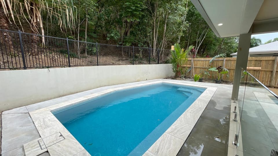Trinity Beach Haven - Luxury 4 Bedroom Home with Pool, Steps to the Beach, Surrounded by Mountains House in Cairns