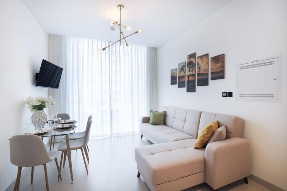 Stylish 2 bedroom apartment in Sobha Hartland Apartment in Dubai