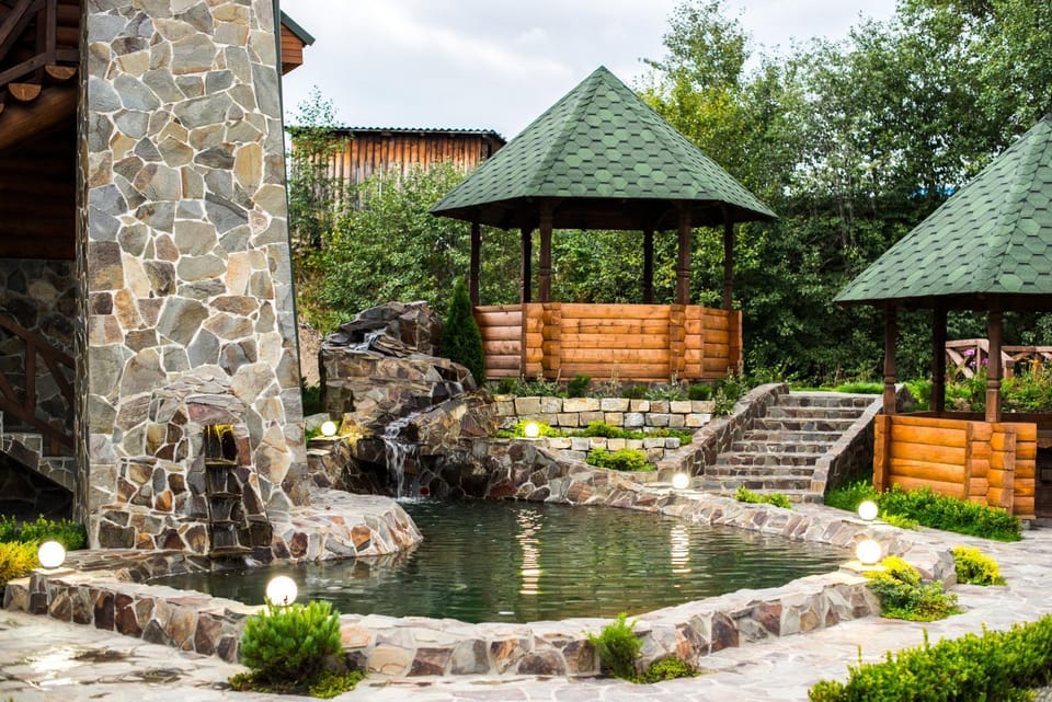 Spring, Summer, Garden, Autumn, On site, Garden view, Lake view, Street view, Sunset