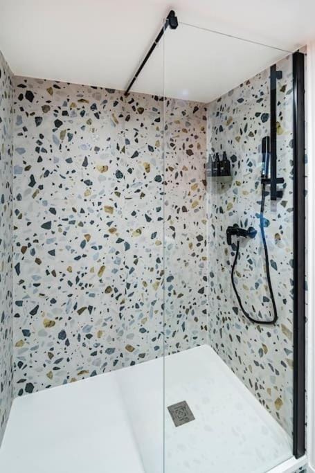 Le nid Apartment in Paris