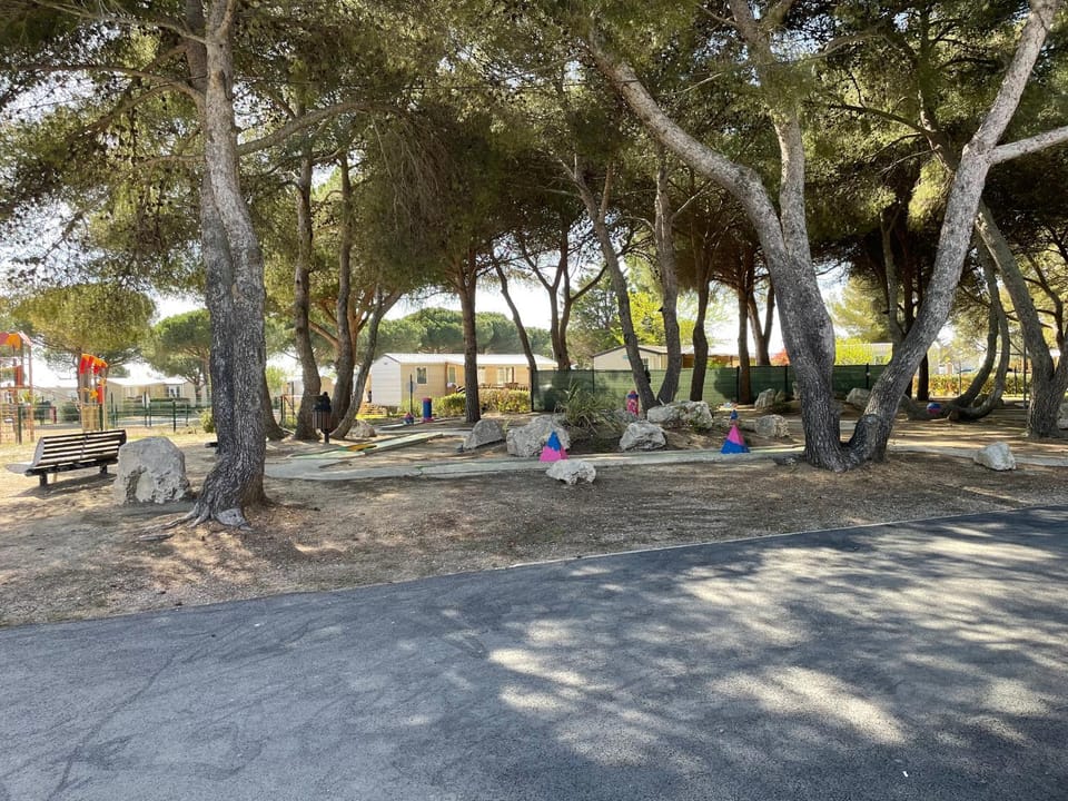 Children play ground, Minigolf