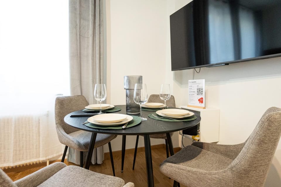 TV and multimedia, Dining area